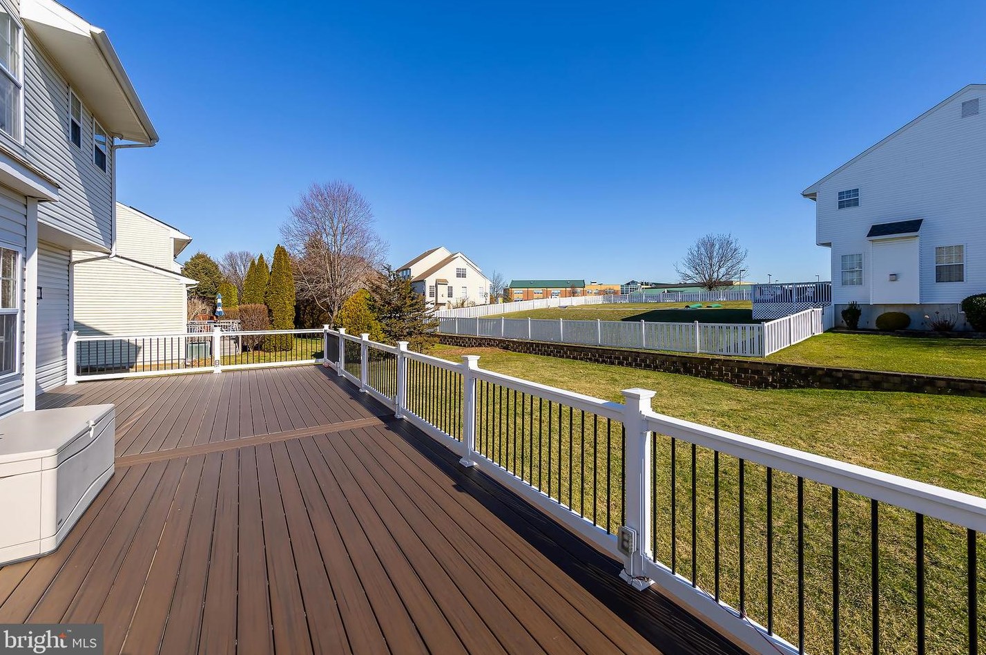 849 Ashburn Way, Auburn NJ  08085-4014 exterior