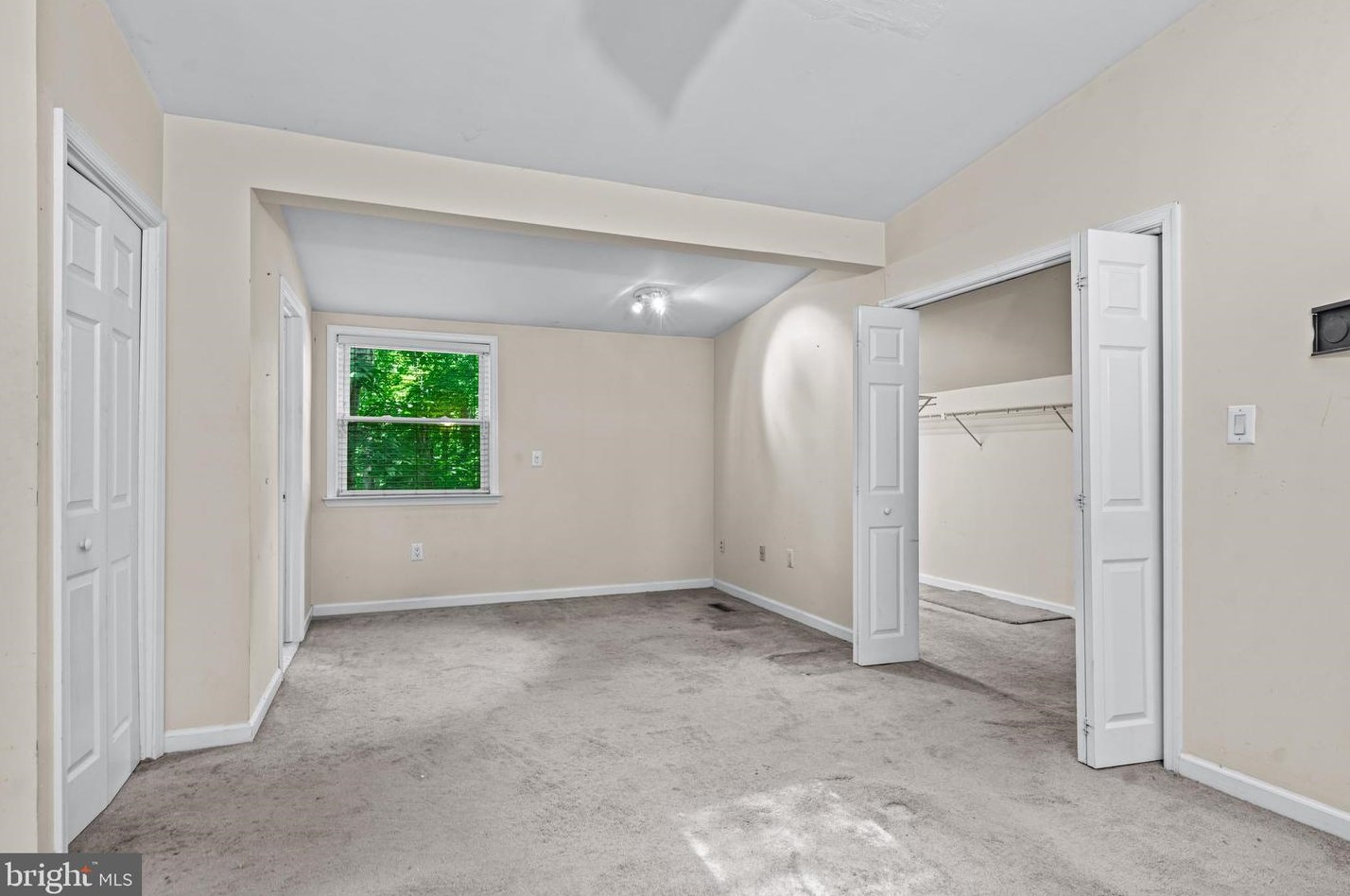 629 High St, West Deptford NJ  08051-1460 exterior