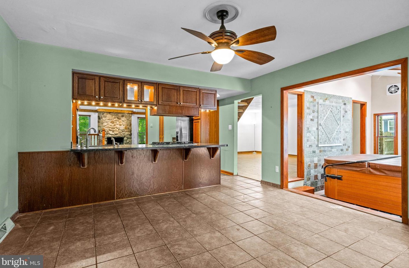 629 High St, West Deptford NJ  08051-1460 exterior