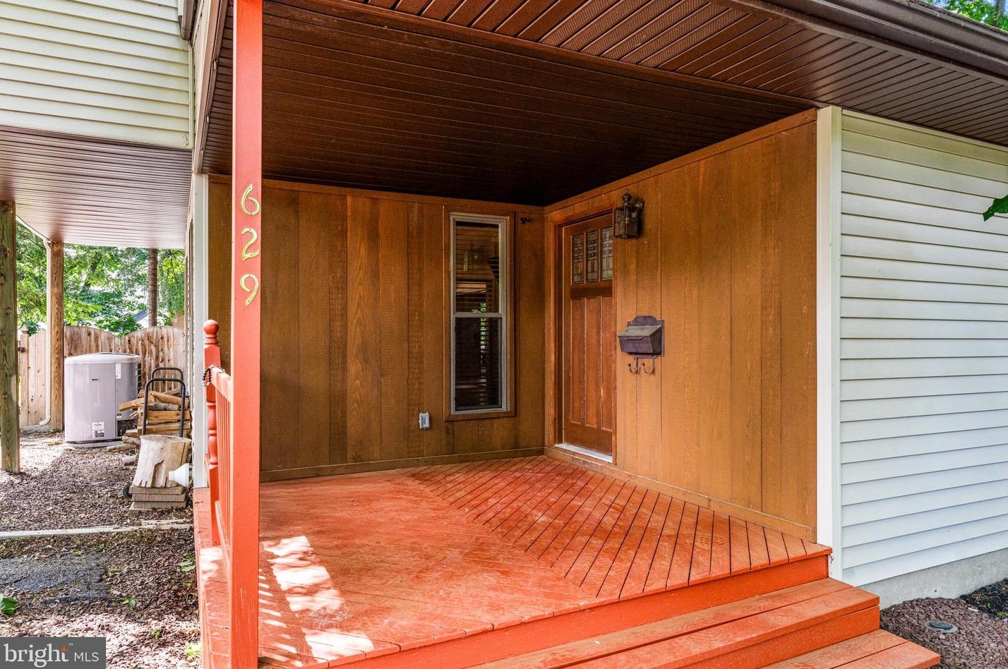 629 High St, West Deptford NJ  08096-5705 exterior