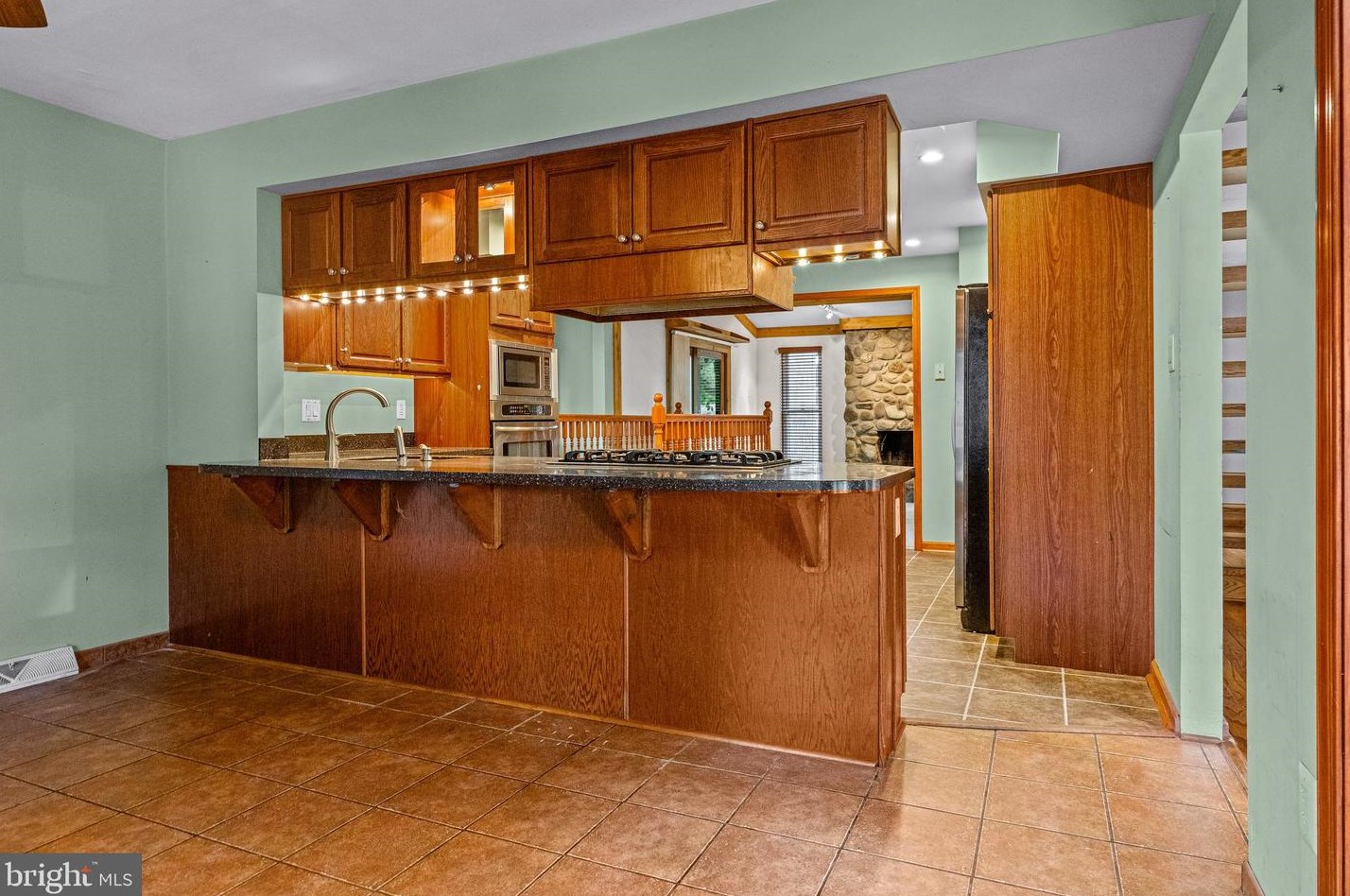 629 High St, West Deptford NJ  08051-1460 exterior