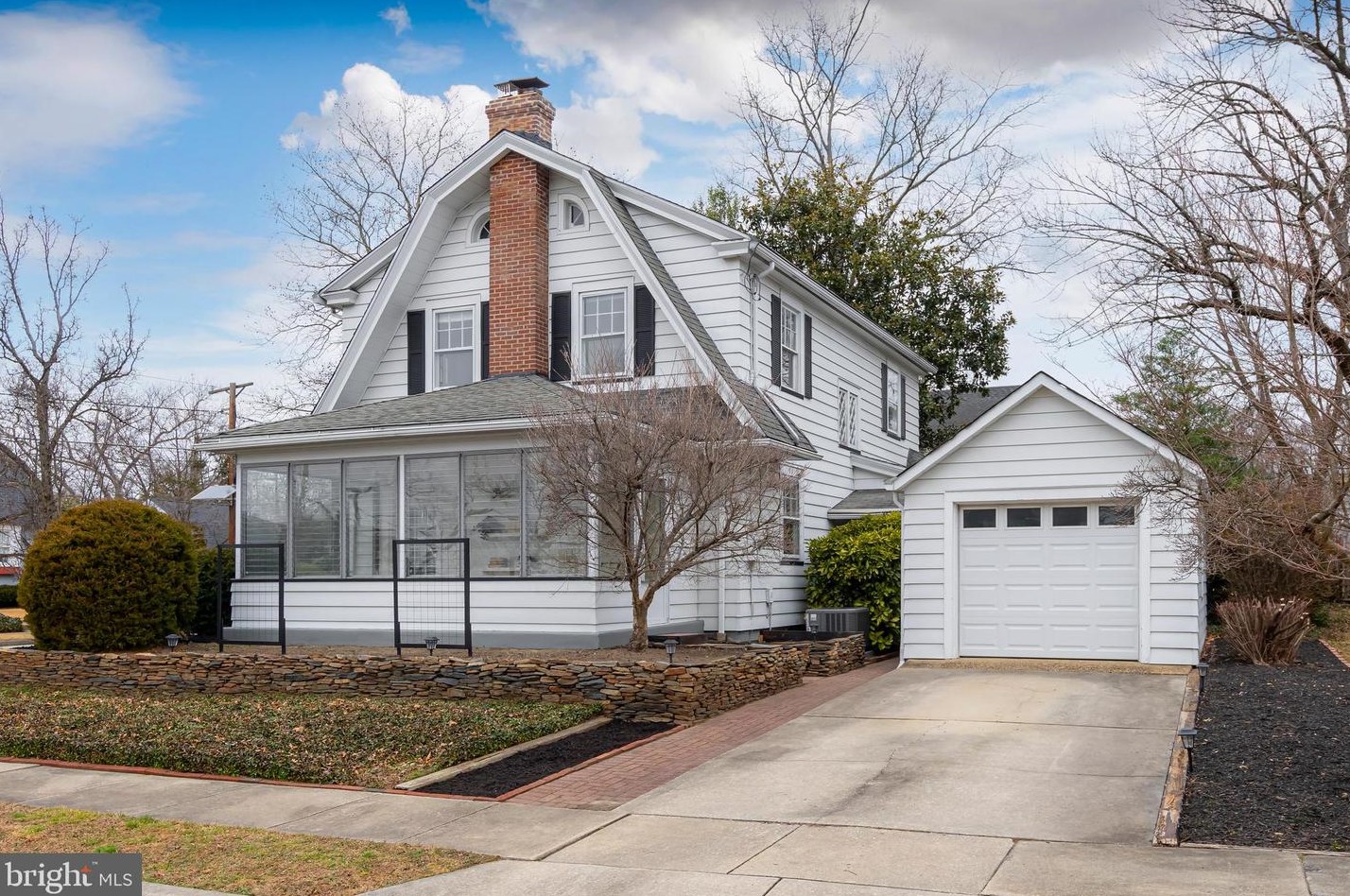 38 Columbia St, West Deptford NJ  08096-1539 exterior