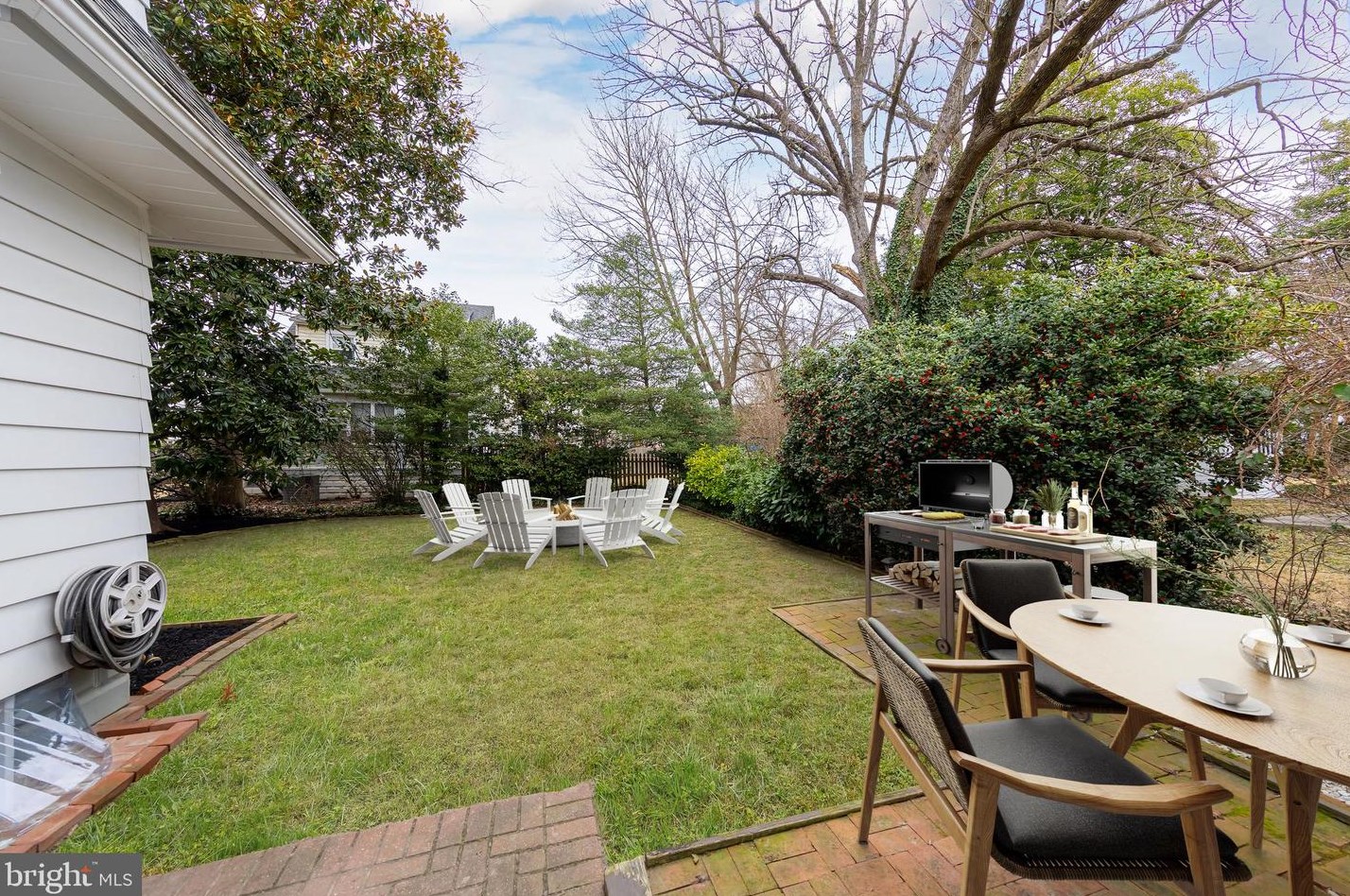 38 Columbia St, West Deptford NJ  08096-1539 exterior