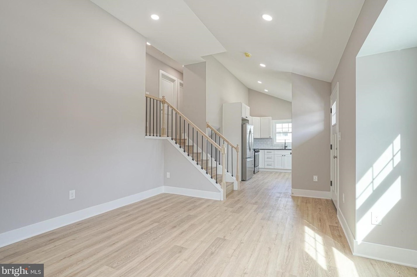 646 Pierre Ave, West Deptford NJ  08051-1254 exterior