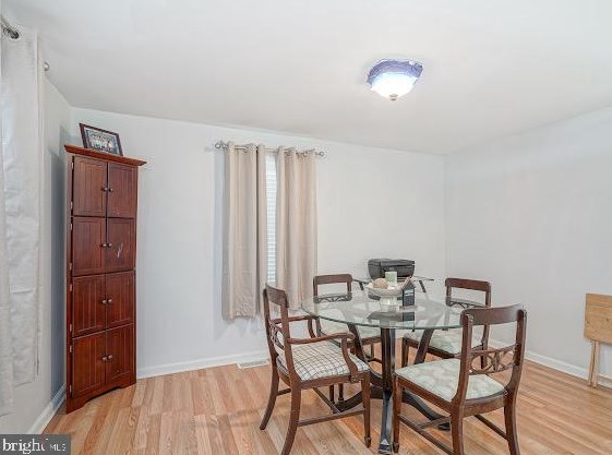 624 Auburn Ave, Auburn NJ  08085-1675 exterior