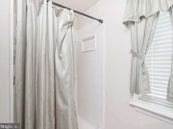 624 Auburn Ave, Auburn NJ  08085-1675 exterior