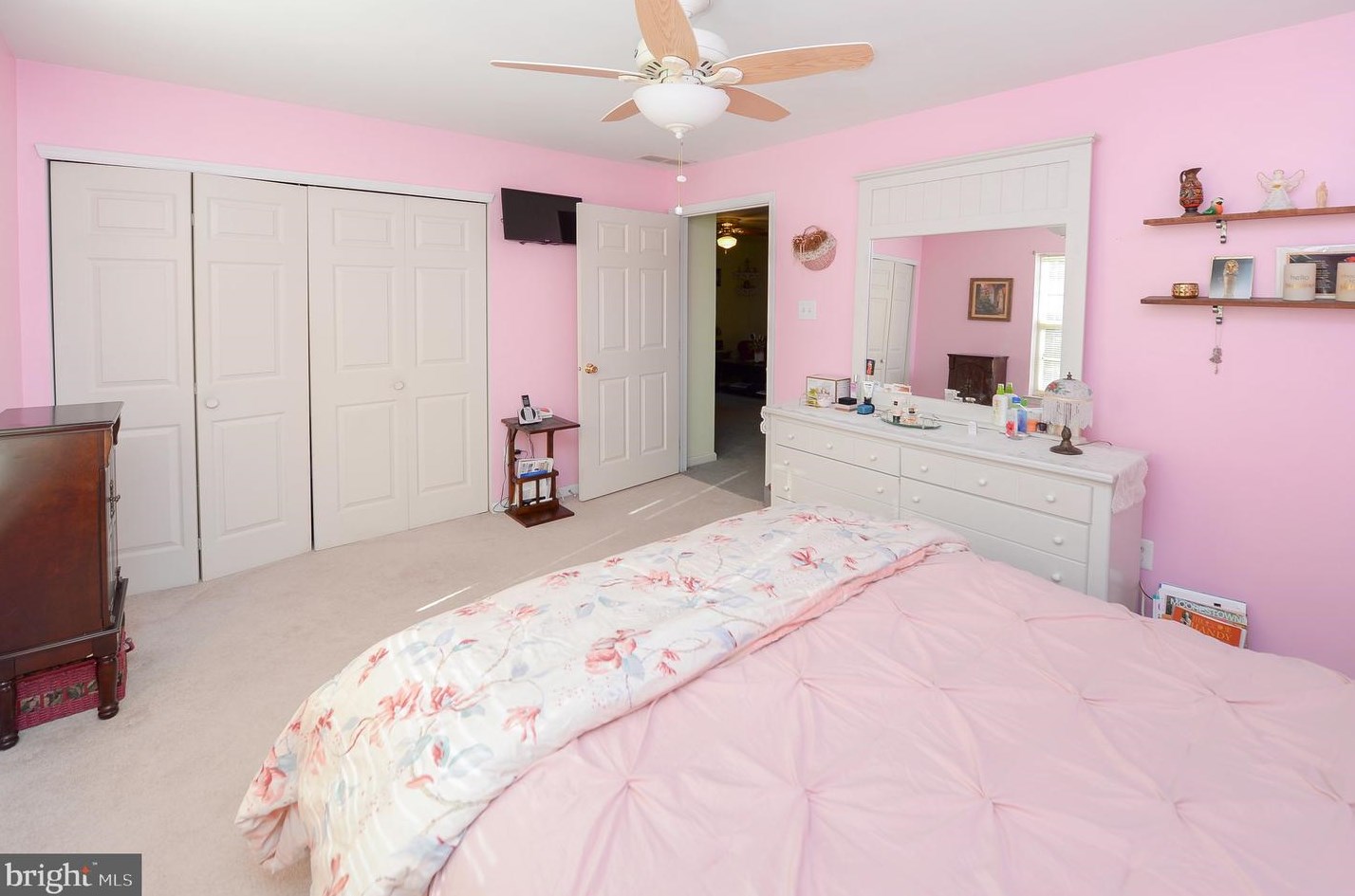 1262 Tristram Cir, West Deptford NJ  08051-2249 exterior