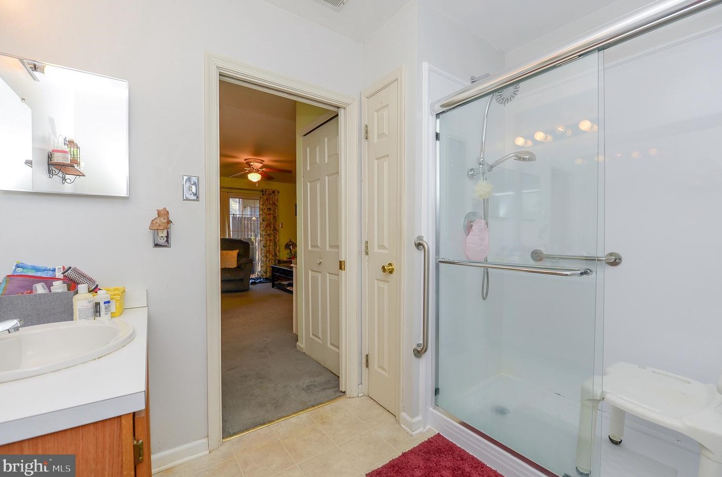 1262 Tristram Cir, West Deptford NJ  08051-2249 exterior