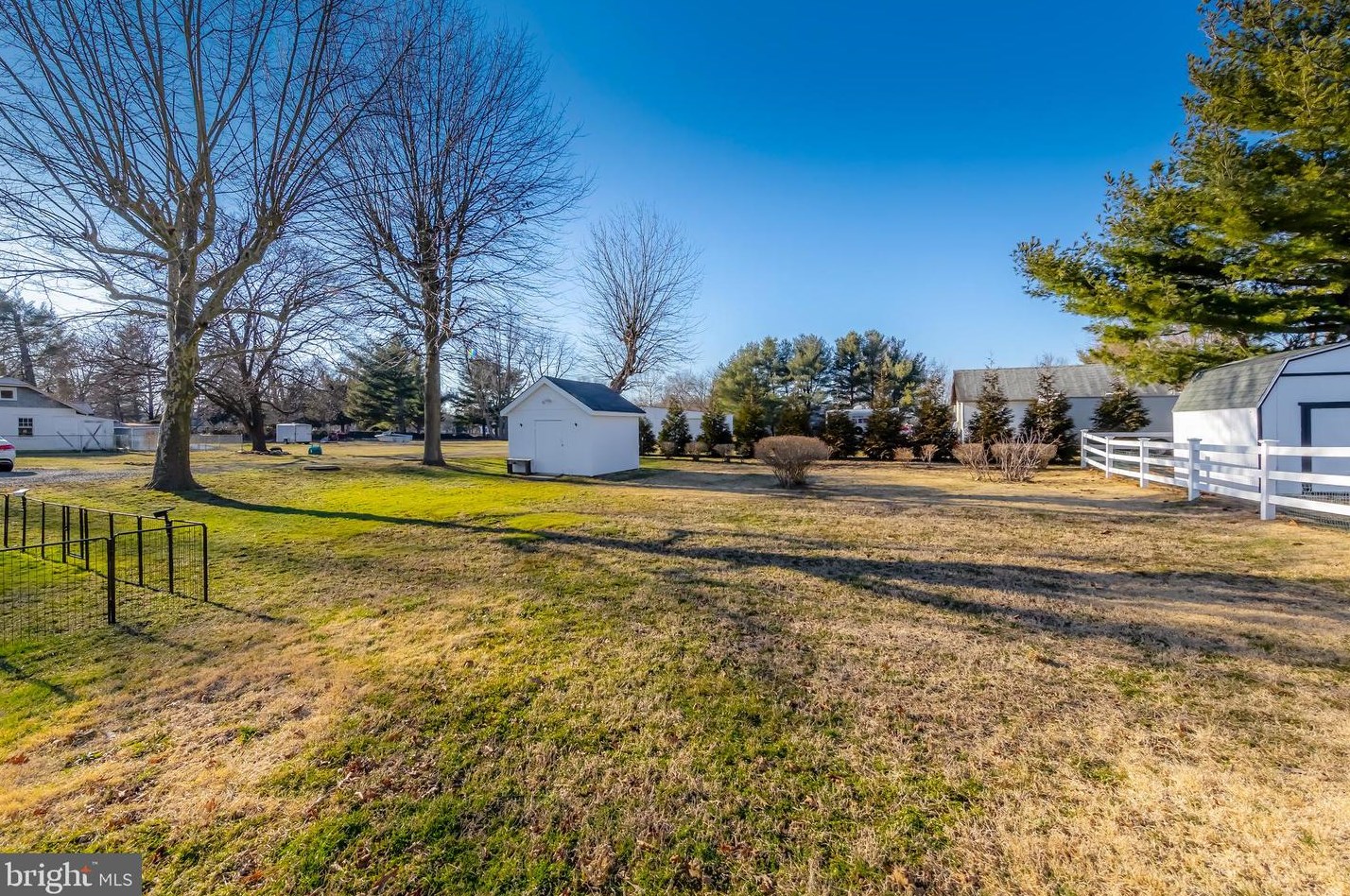 403 Kings Hwy, Mickleton NJ  08056-1120 exterior