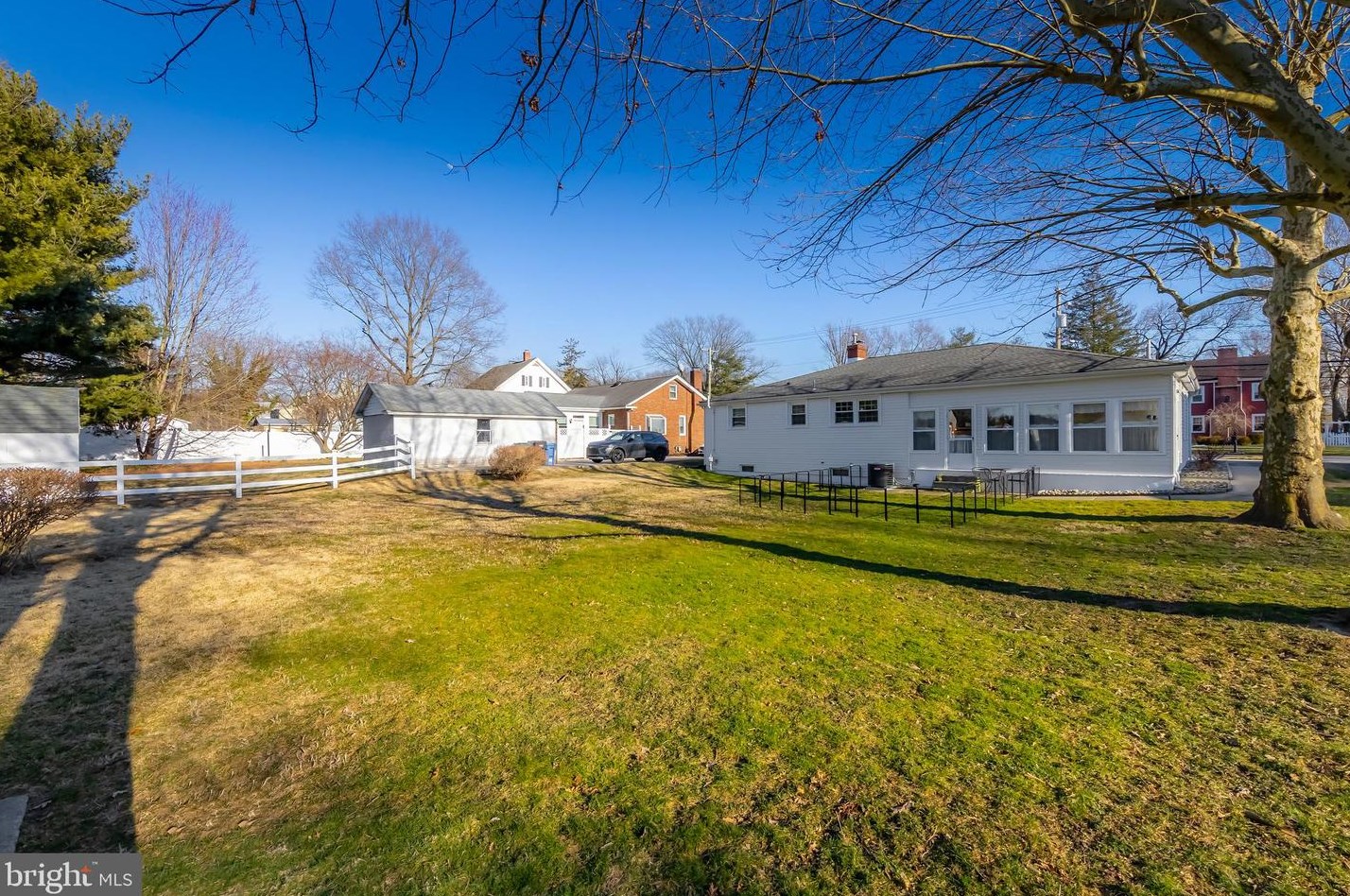 403 Kings Hwy, Mickleton NJ  08056-1120 exterior