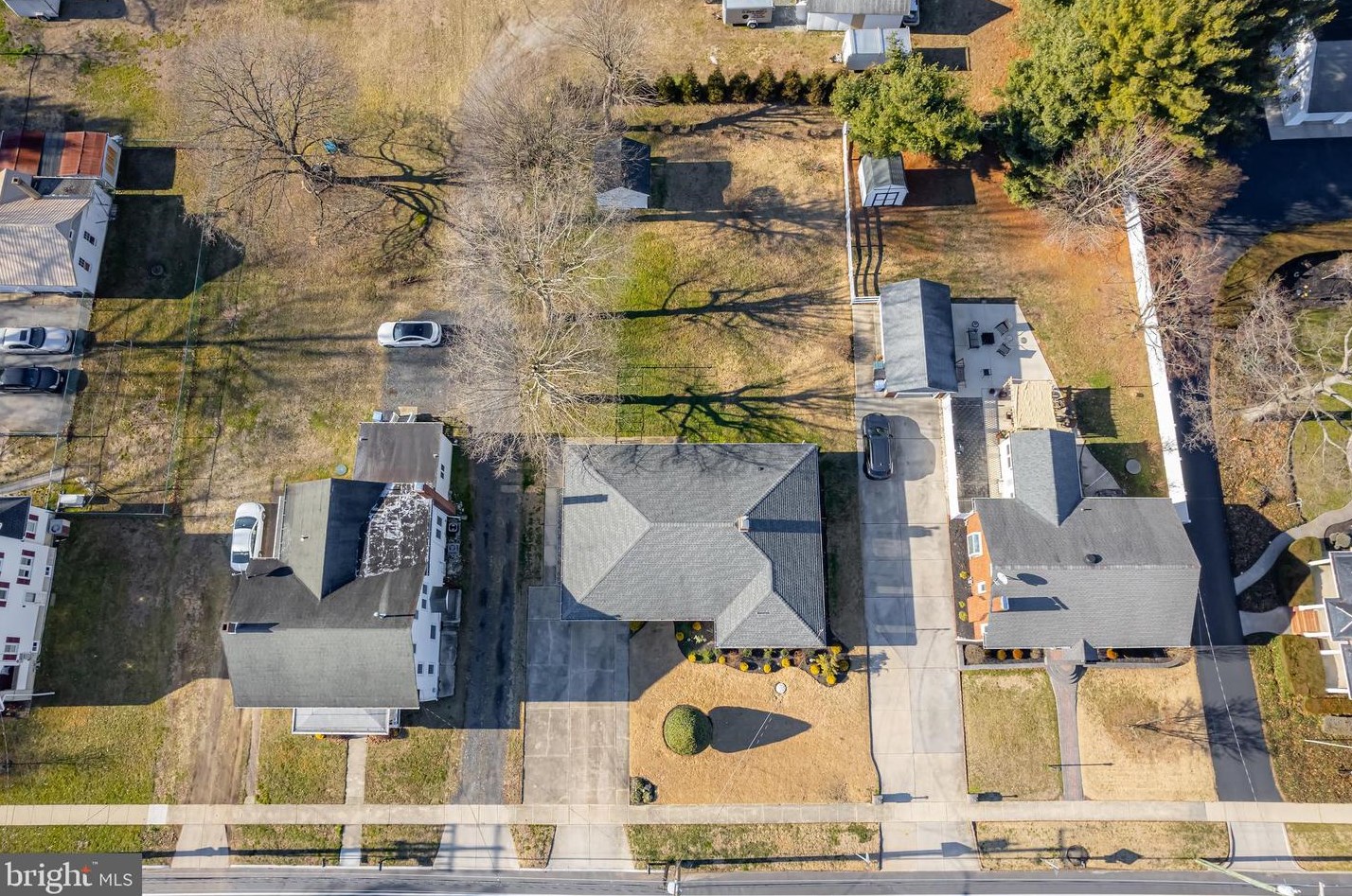 403 Kings Hwy, Mickleton NJ  08056-1120 exterior