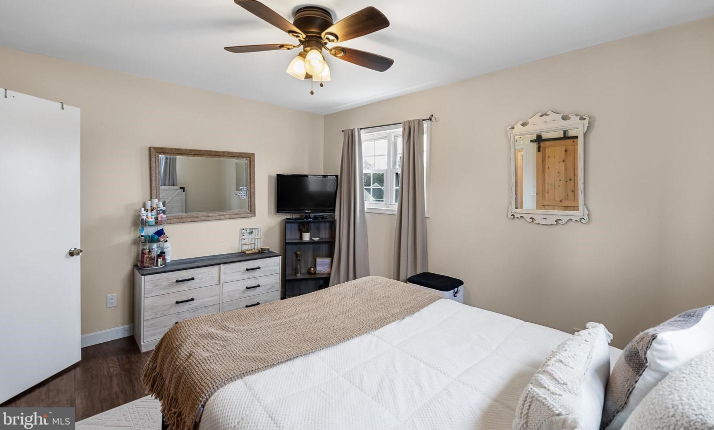 276 Madison Rd, West Deptford NJ  08051-1210 exterior