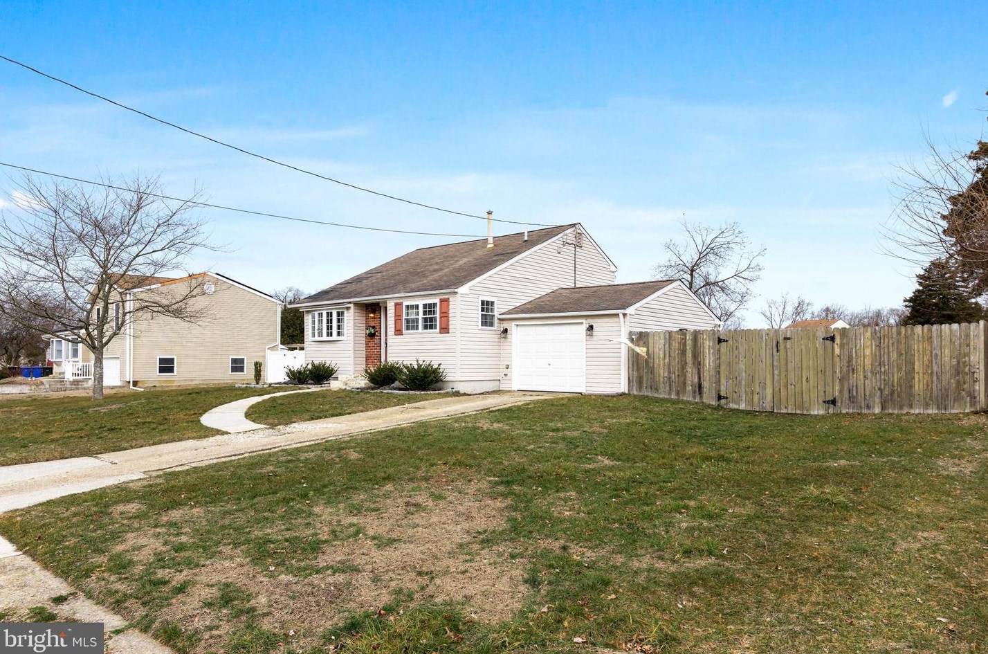 276 Madison Rd, West Deptford NJ  08051-1210 exterior