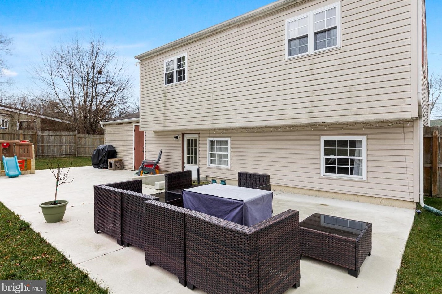 276 Madison Rd, West Deptford NJ  08051-1210 exterior