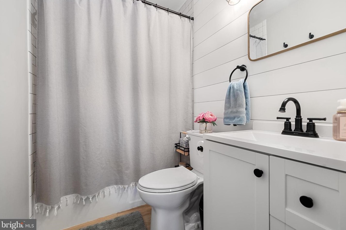 276 Madison Rd, West Deptford NJ  08051-1210 exterior