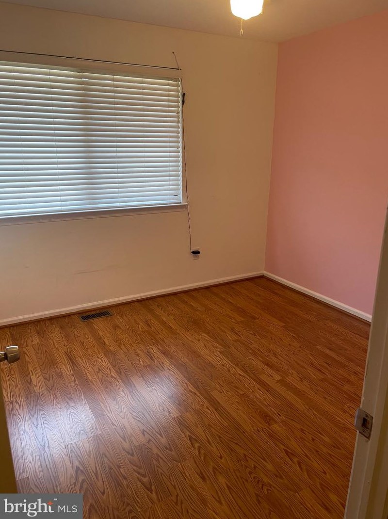 22 Buckthorn Ct, West Deptford NJ  08096-2916 exterior