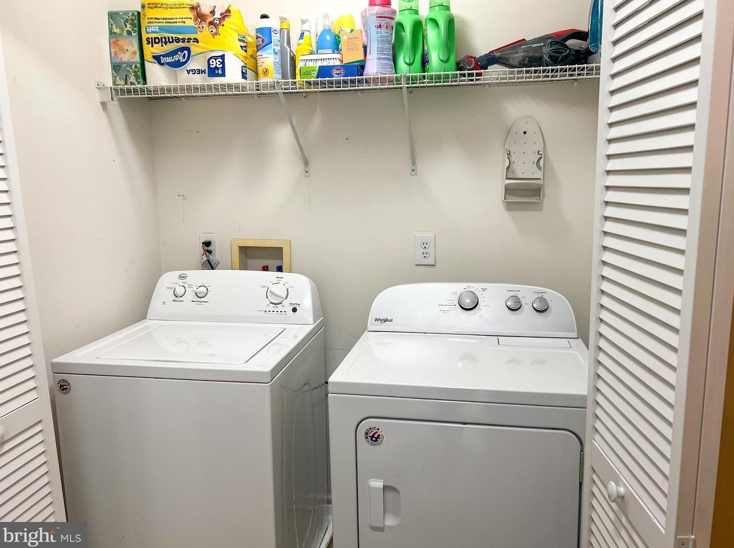 176 Pennsbury Ln, West Deptford NJ  08096-5150 exterior