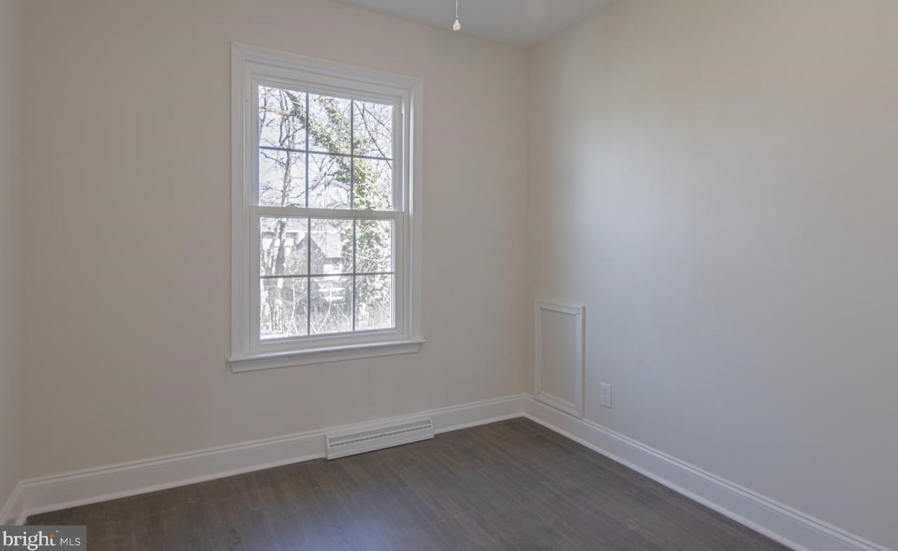 424 2 St, West Deptford NJ 08086-3095 exterior