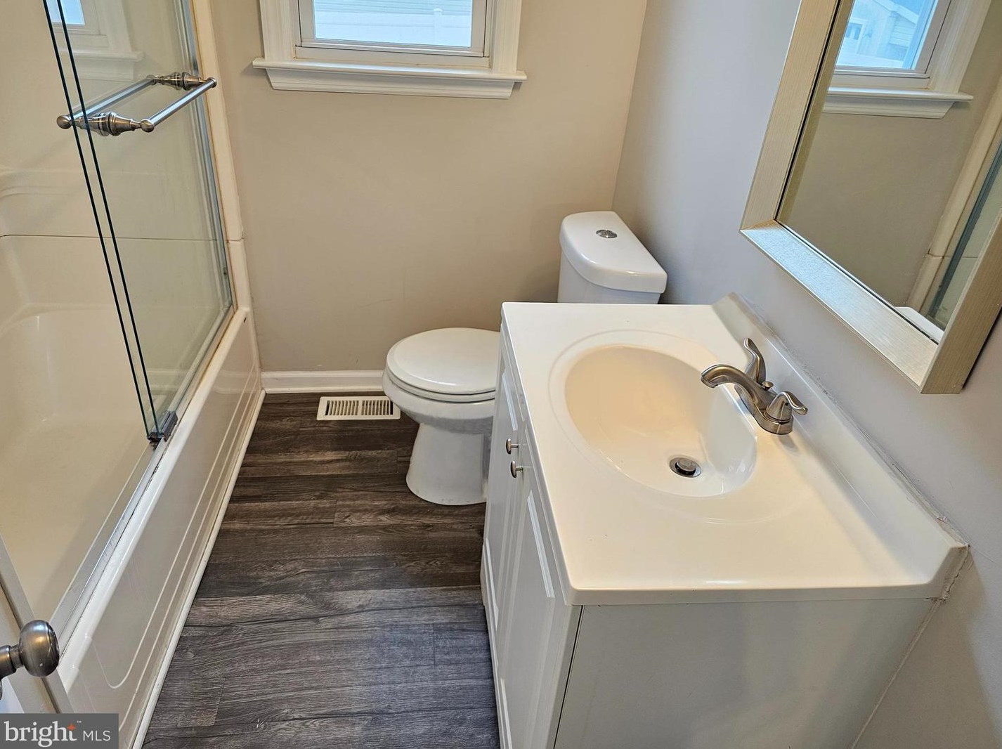 916 Woodlawn Ave, West Deptford NJ  08051-1534 exterior