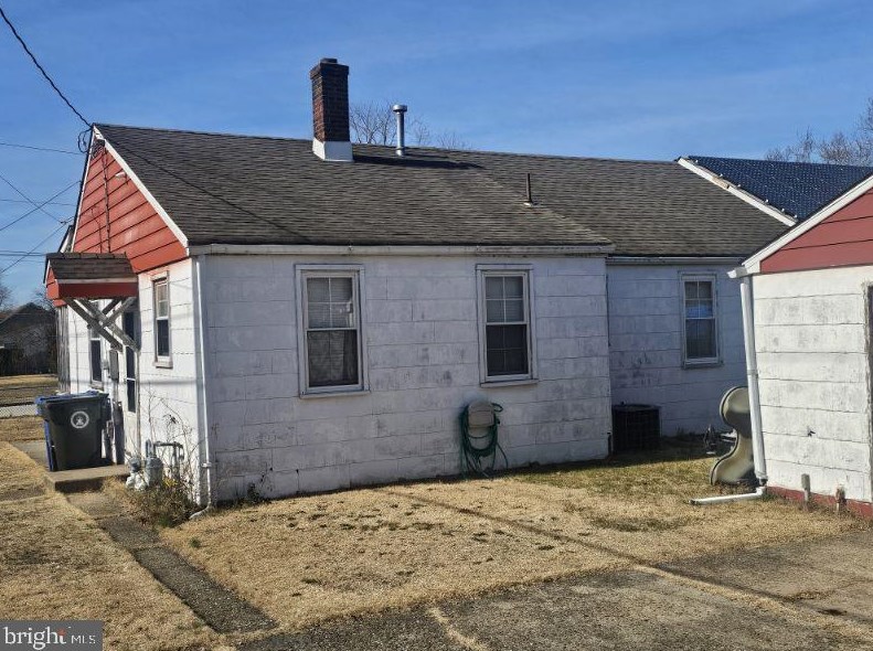 202 Mansion Ave, West Deptford NJ  08086-2544 exterior