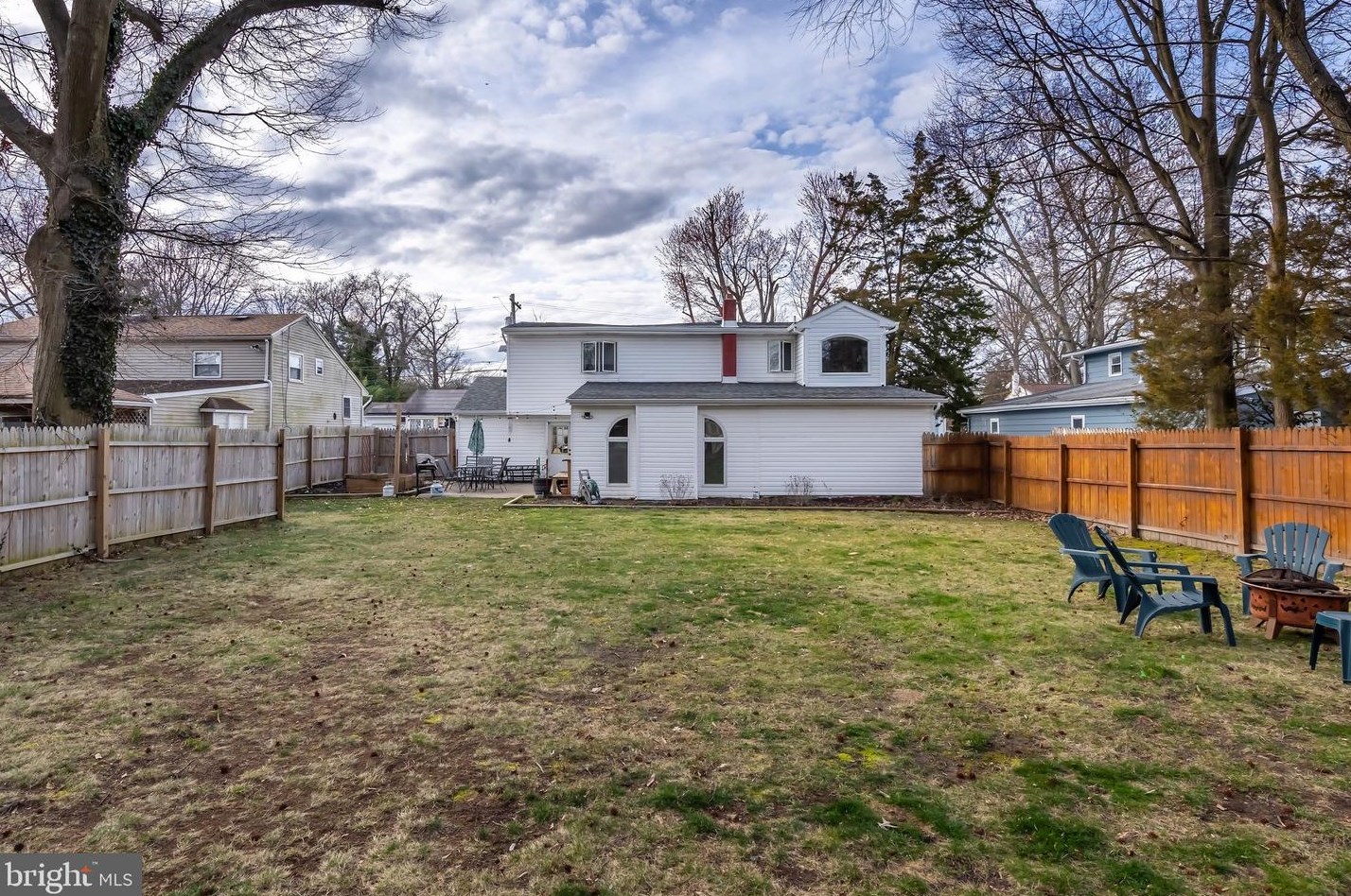 710 Carter Ave, West Deptford NJ  08096-1468 exterior