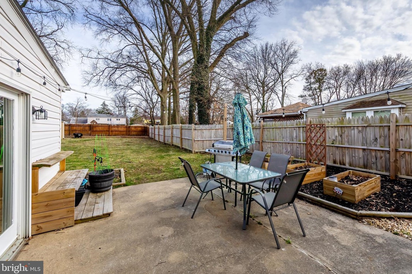 710 Carter Ave, West Deptford NJ  08096-1468 exterior