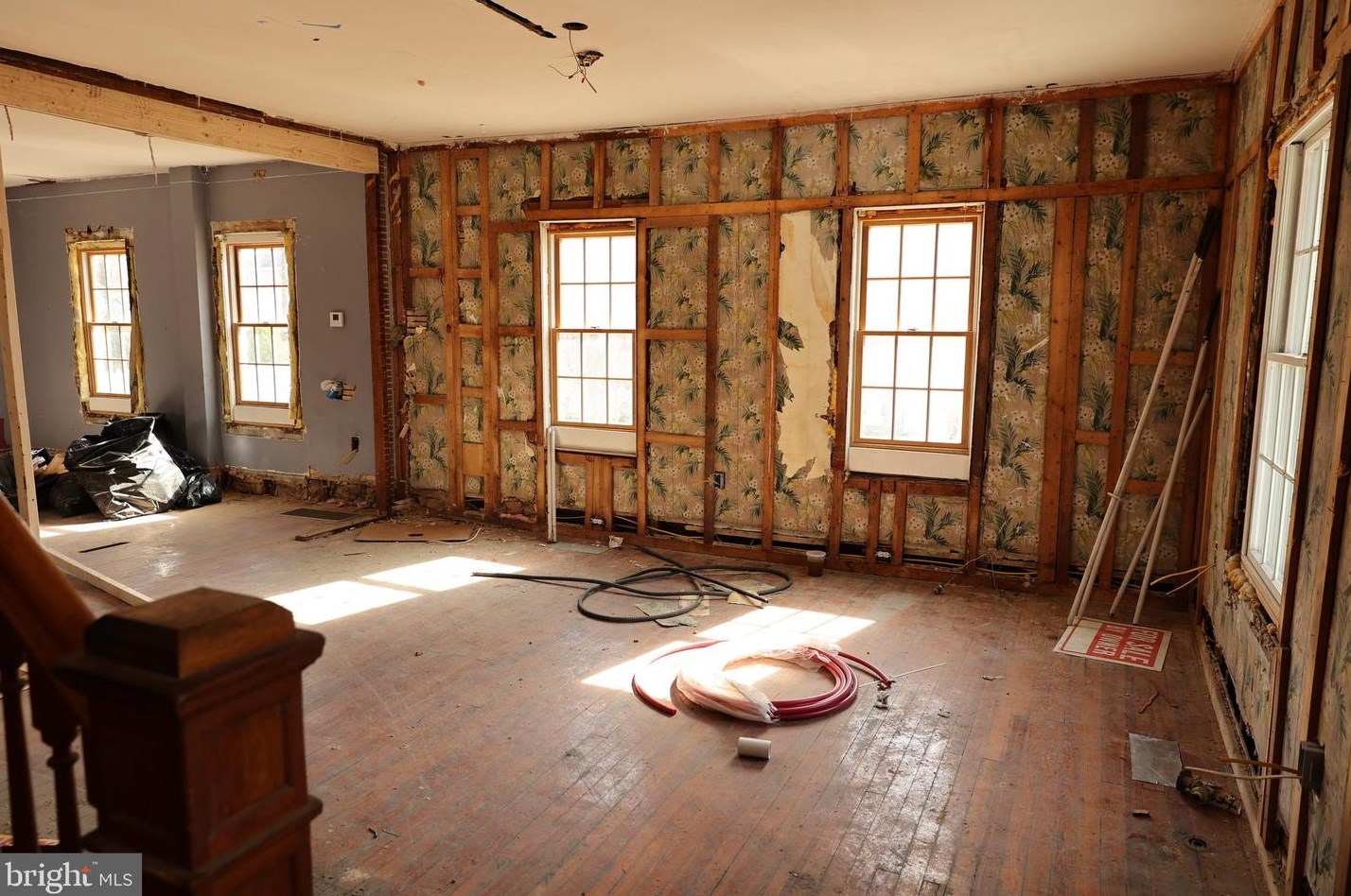 627 Beacon Ave, West Deptford NJ 08066-1155 exterior