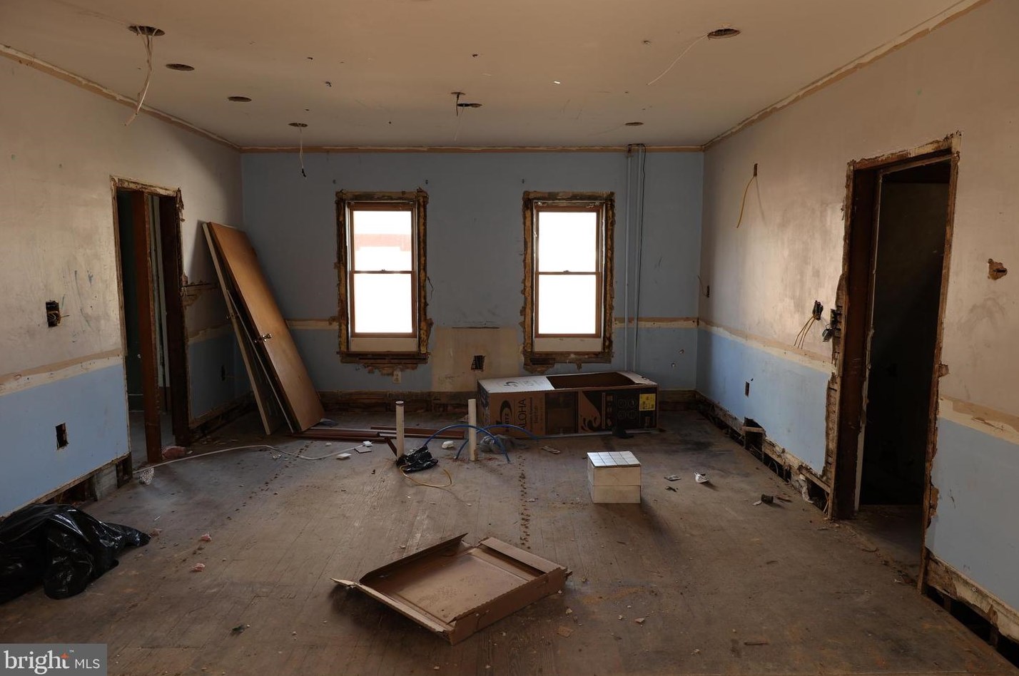 627 Beacon Ave, West Deptford NJ 08066-1155 exterior