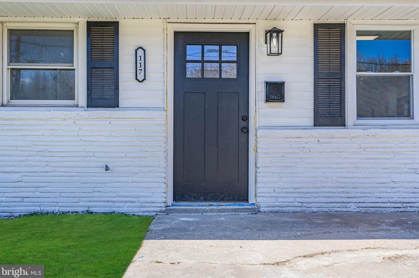 117 Hannold Blvd, West Deptford NJ  08096-1827 exterior