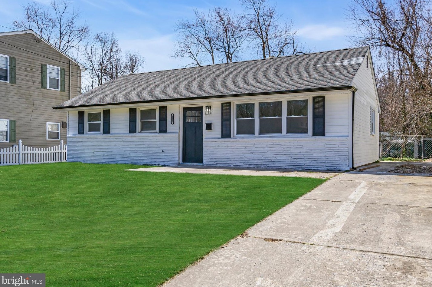 117 Hannold Blvd, West Deptford NJ  08096-1827 exterior