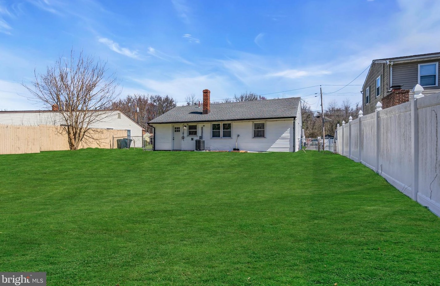 117 Hannold Blvd, West Deptford NJ  08096-1827 exterior