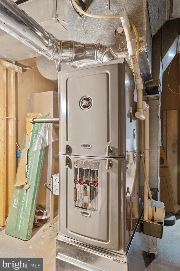 501 Tatum St, West Deptford NJ  08096-3408 exterior