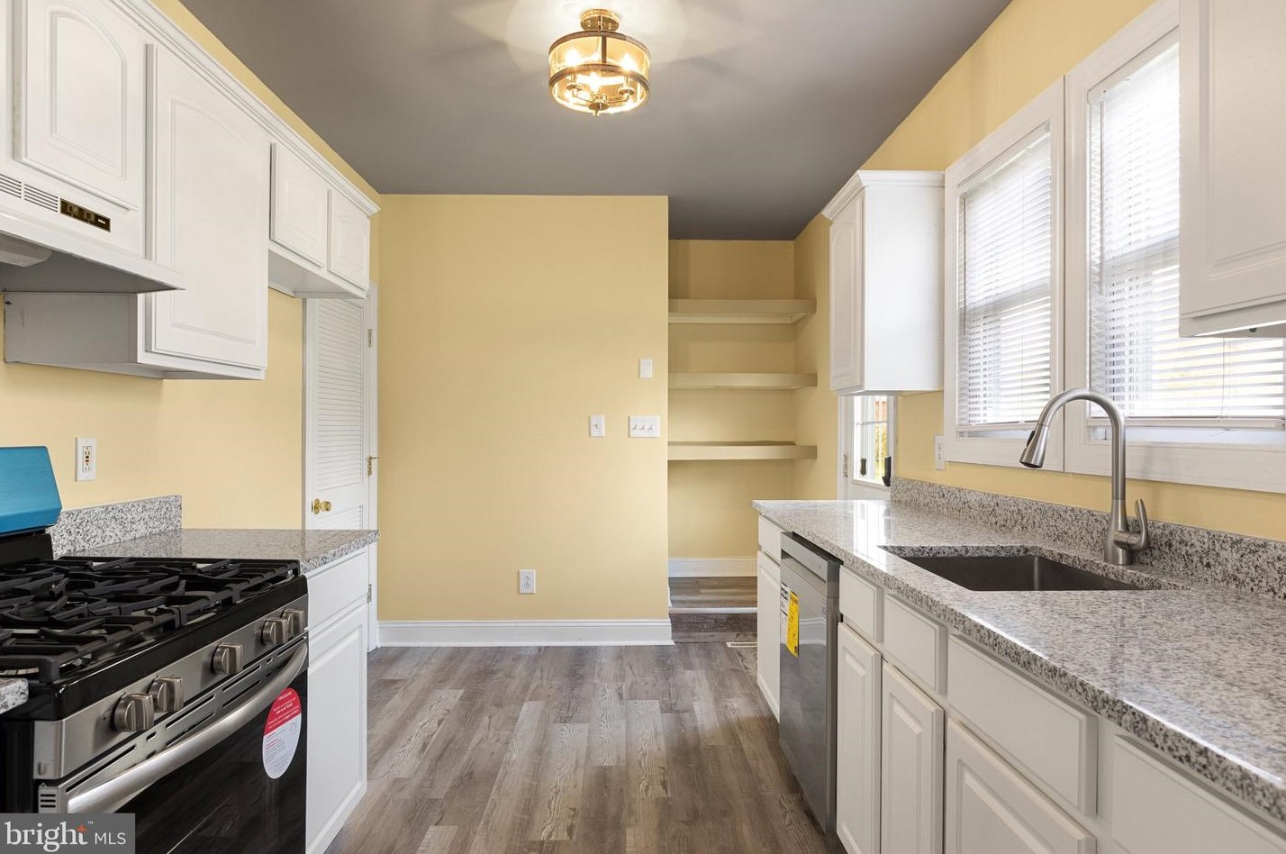 339 Broad St, Clayton NJ  08312-1104 exterior