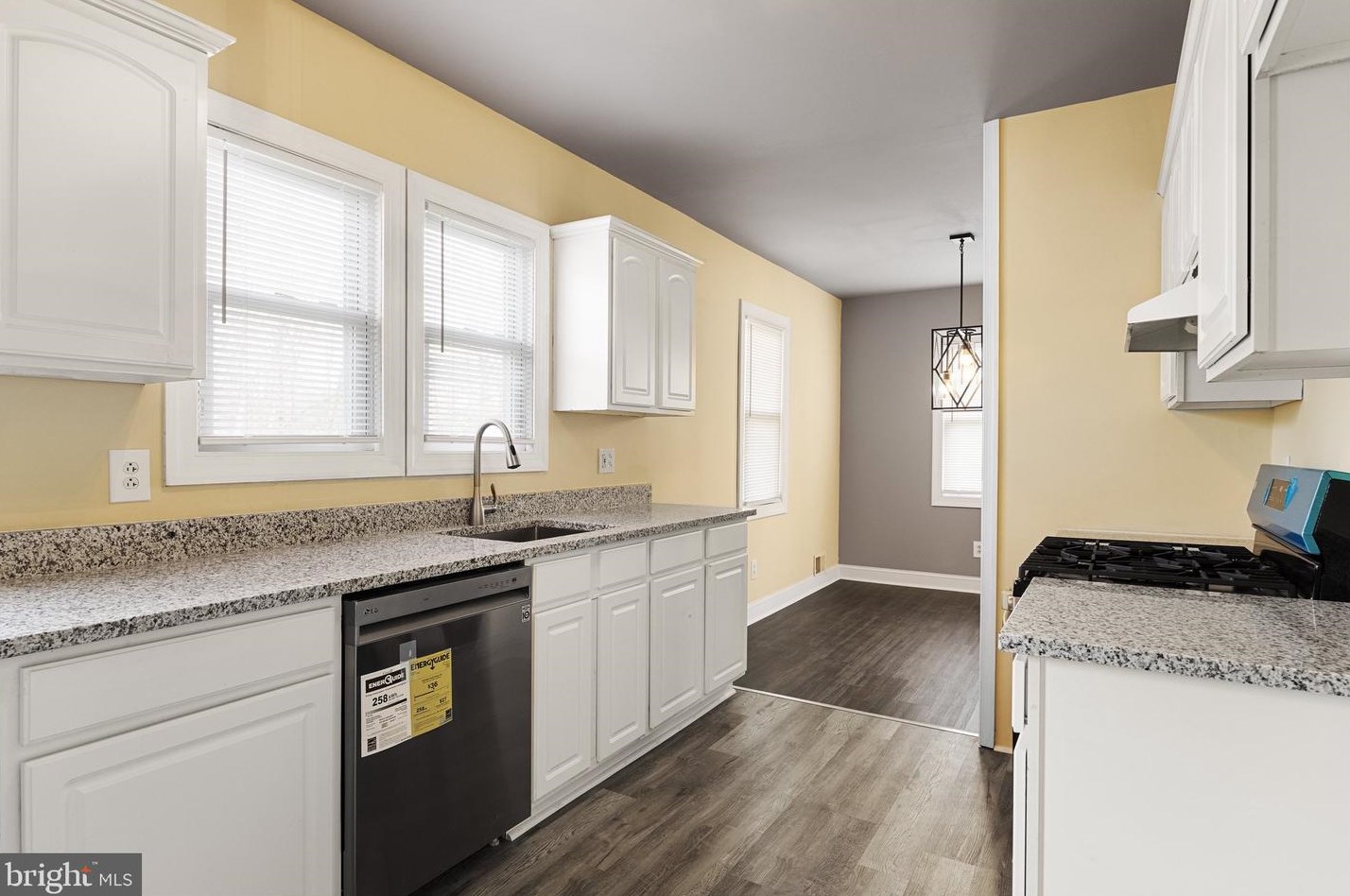 339 Broad St, Clayton NJ  08312-1104 exterior