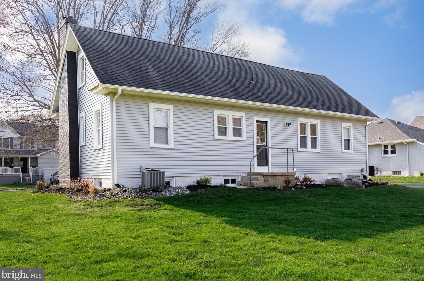 339 Broad St, Clayton NJ  08312-1104 exterior