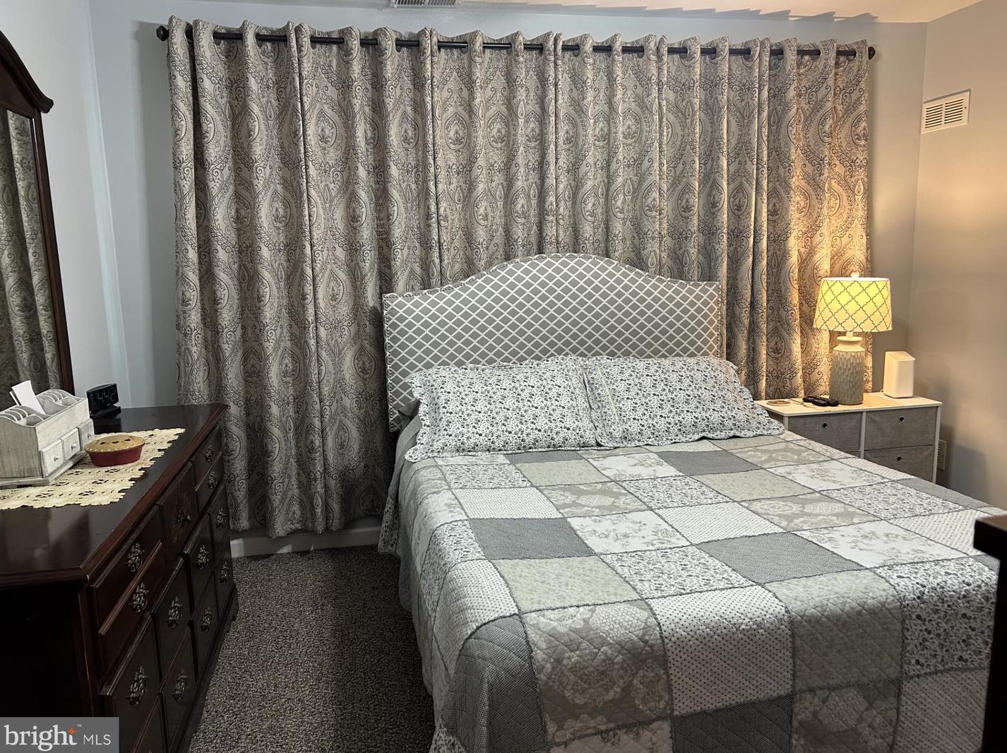 1012 Tristram Cir, West Deptford NJ  08051-2200 exterior