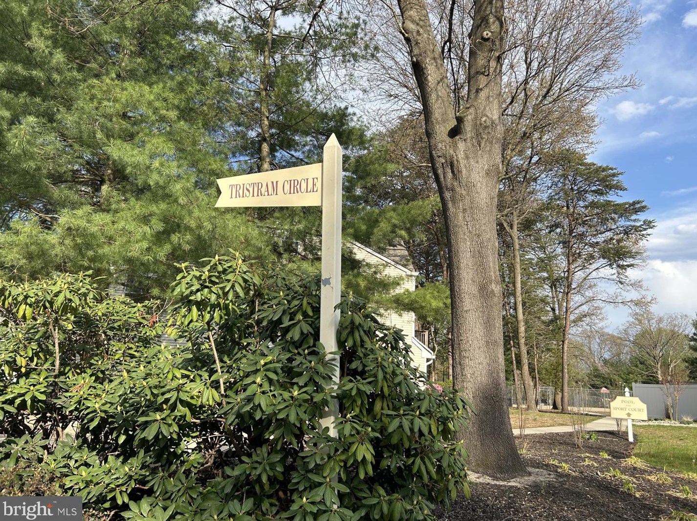 1012 Tristram Cir, West Deptford NJ  08051-2200 exterior