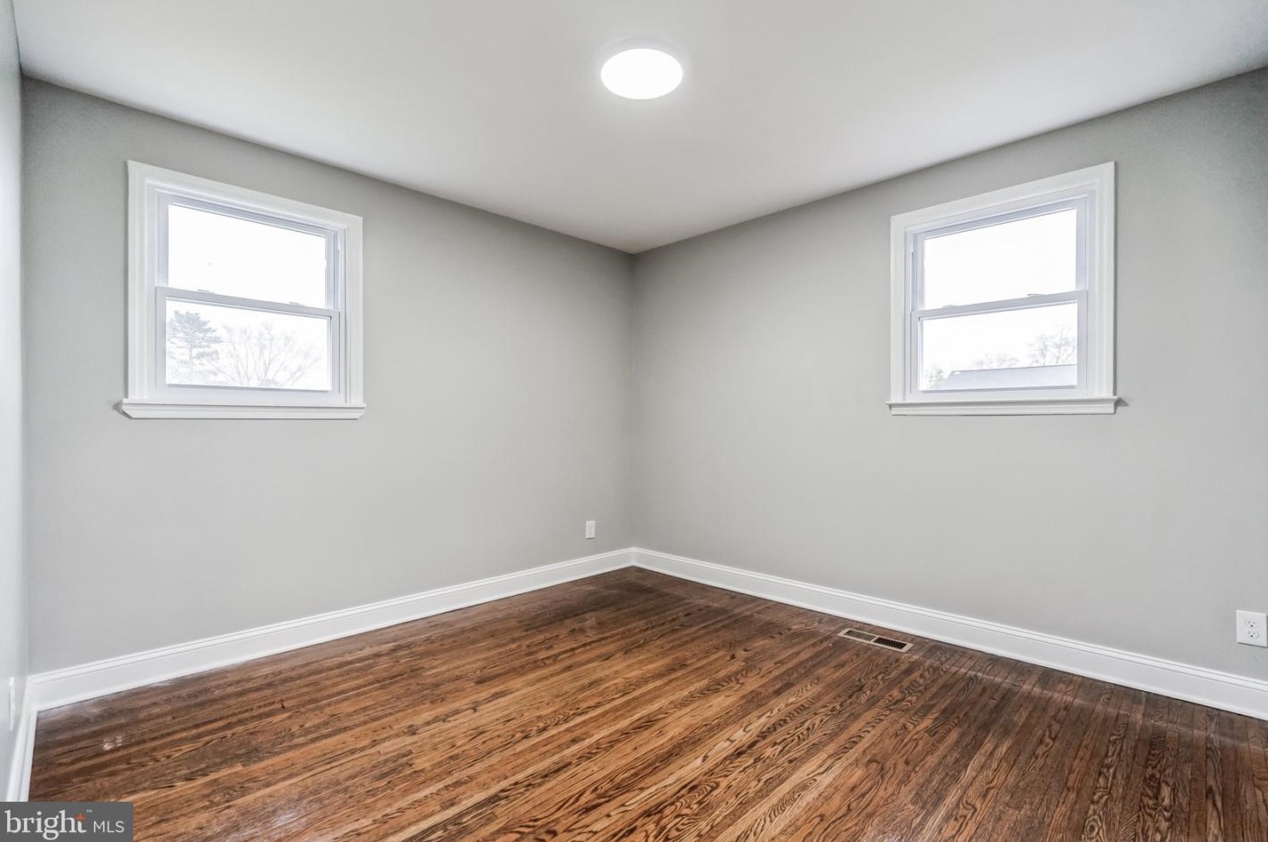 105 Alfred Ave, Aura NJ 08028-2001 exterior