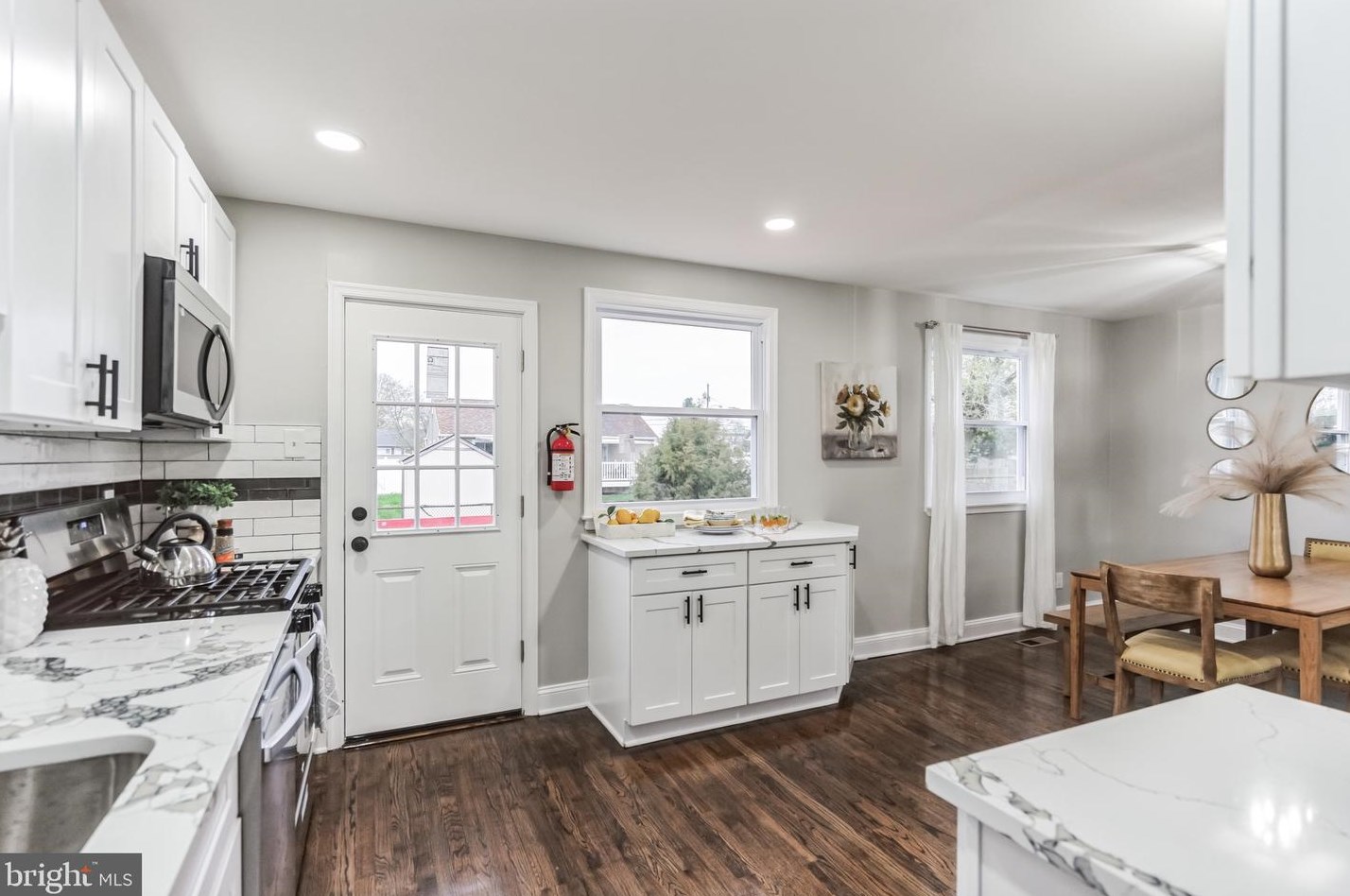 105 Alfred Ave, Aura NJ 08028-2001 exterior