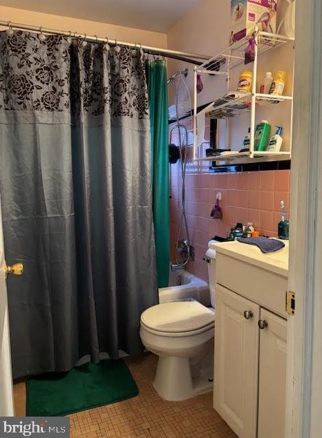 601 Broadway, West Deptford NJ 08093-1172 exterior