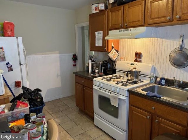 601 Broadway, West Deptford NJ 08093-1172 exterior