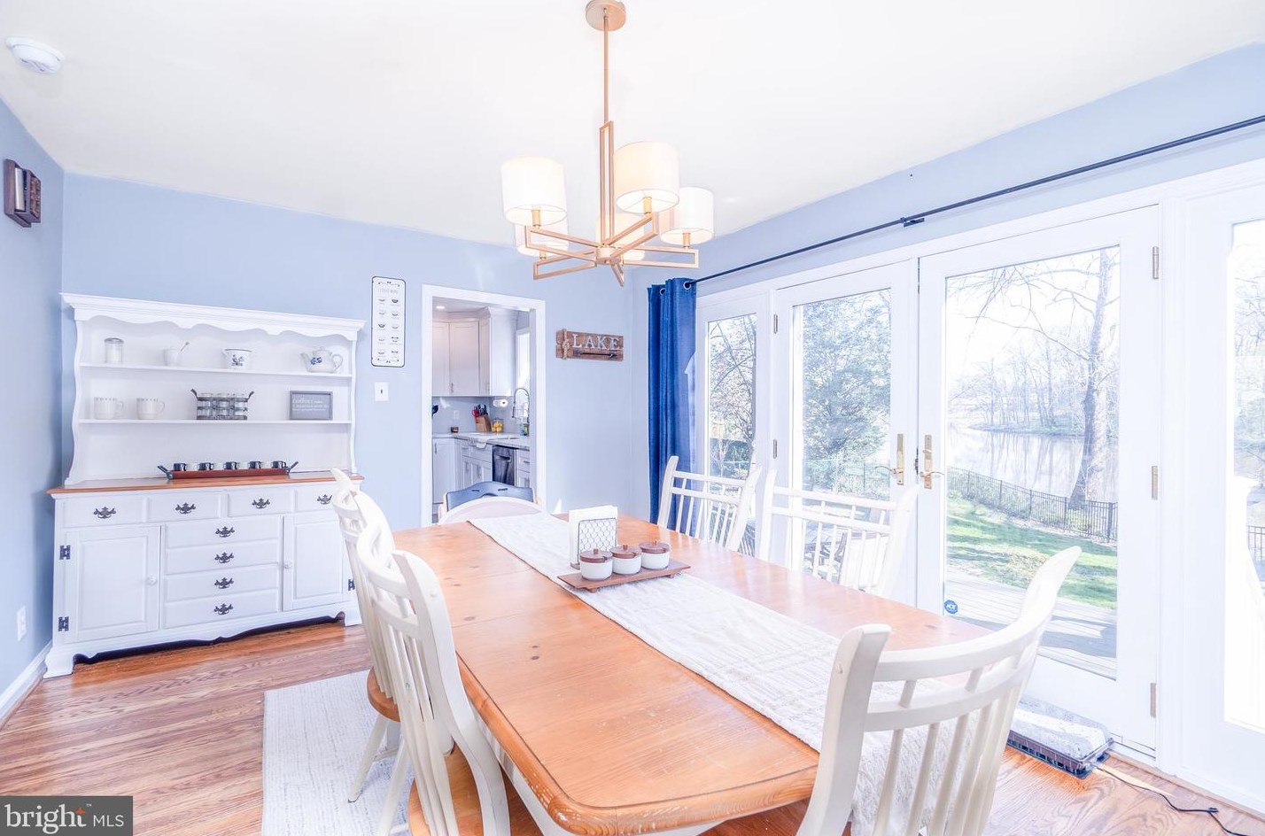 210 Meadow Ln, West Deptford NJ  08096-1839 exterior