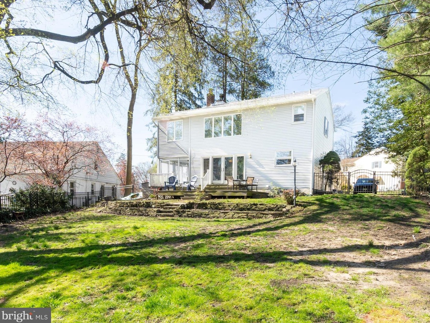 210 Meadow Ln, West Deptford NJ  08096-1839 exterior