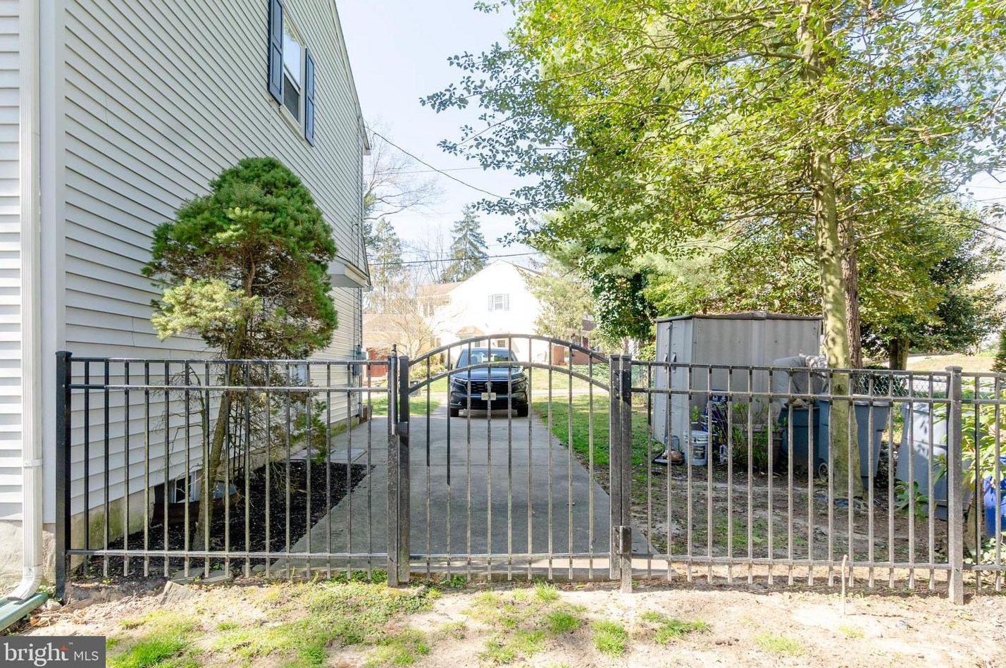 210 Meadow Ln, West Deptford NJ  08096-1839 exterior