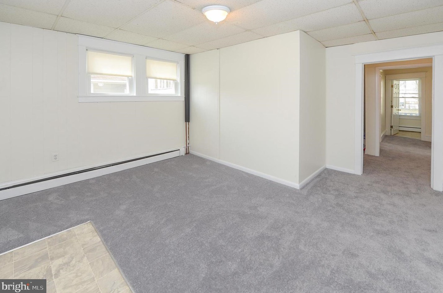 305 Broad St, West Deptford NJ 08096-1055 exterior