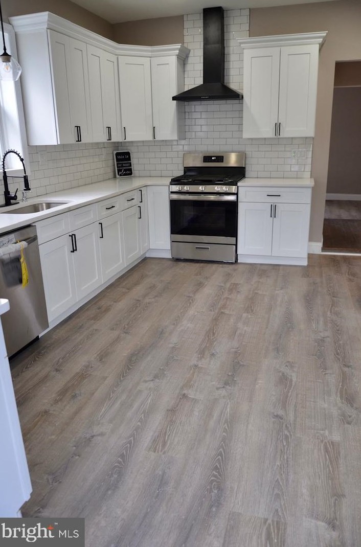 206 Delsea Dr, Clayton NJ  08312-2204 exterior