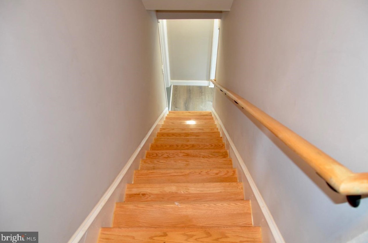 206 Delsea Dr, Clayton NJ  08312-2204 exterior