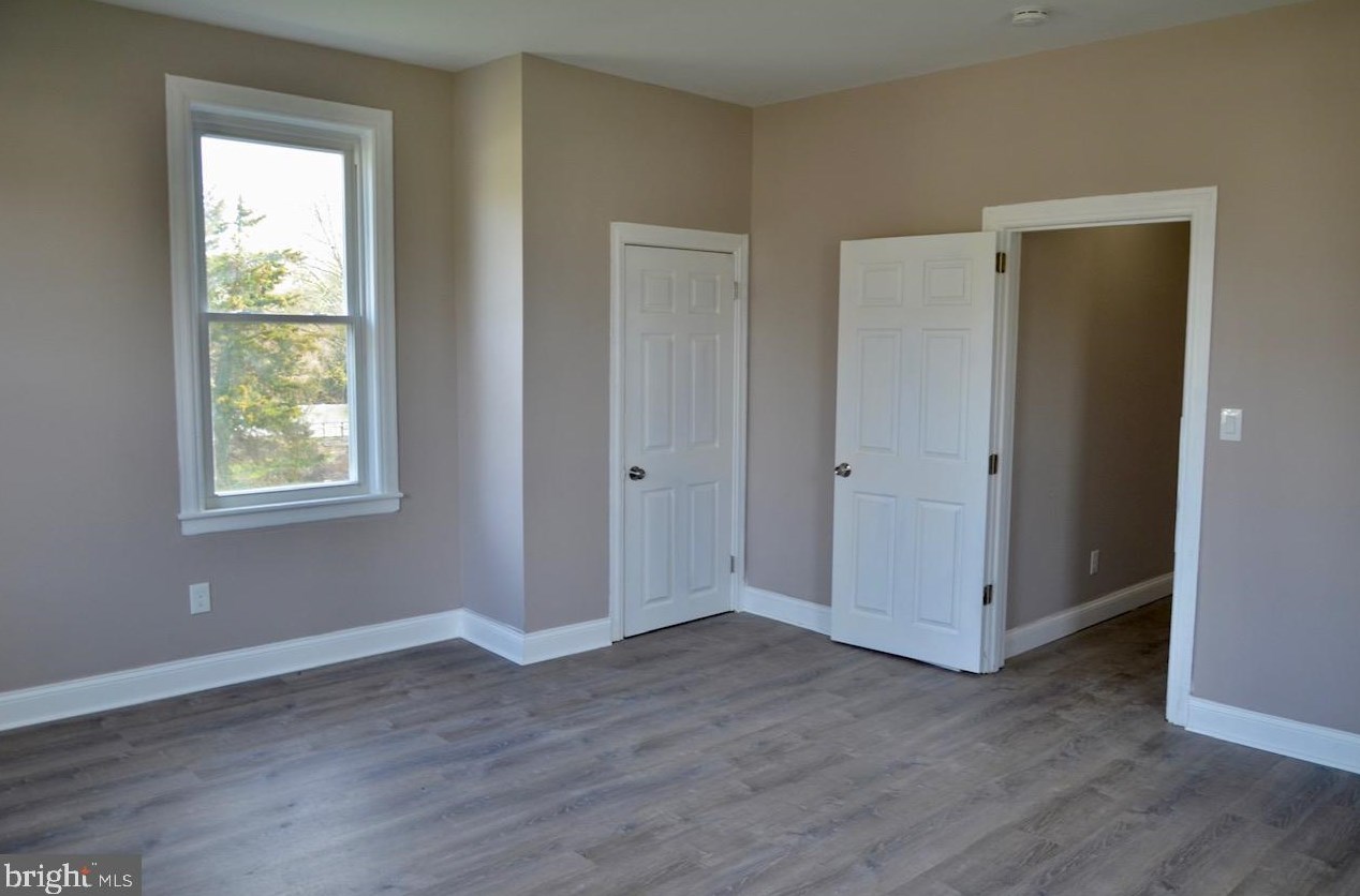 206 Delsea Dr, Clayton NJ  08312-2204 exterior