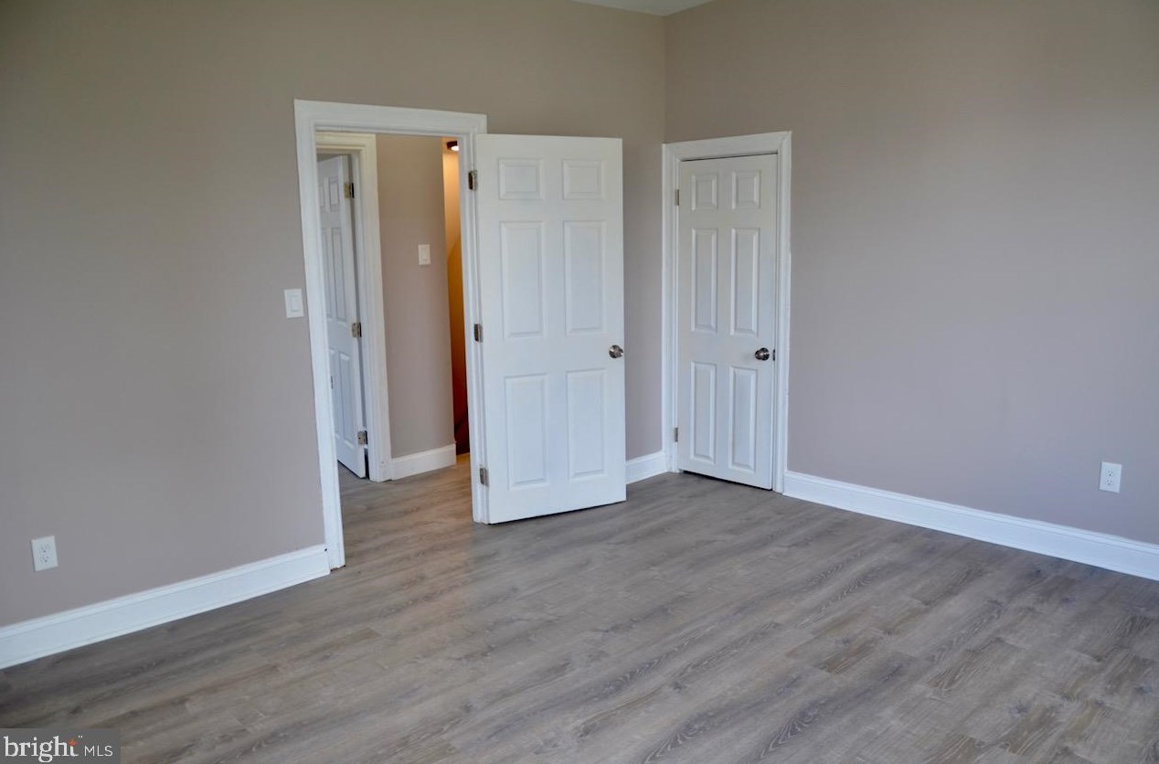 206 Delsea Dr, Clayton NJ  08312-2204 exterior