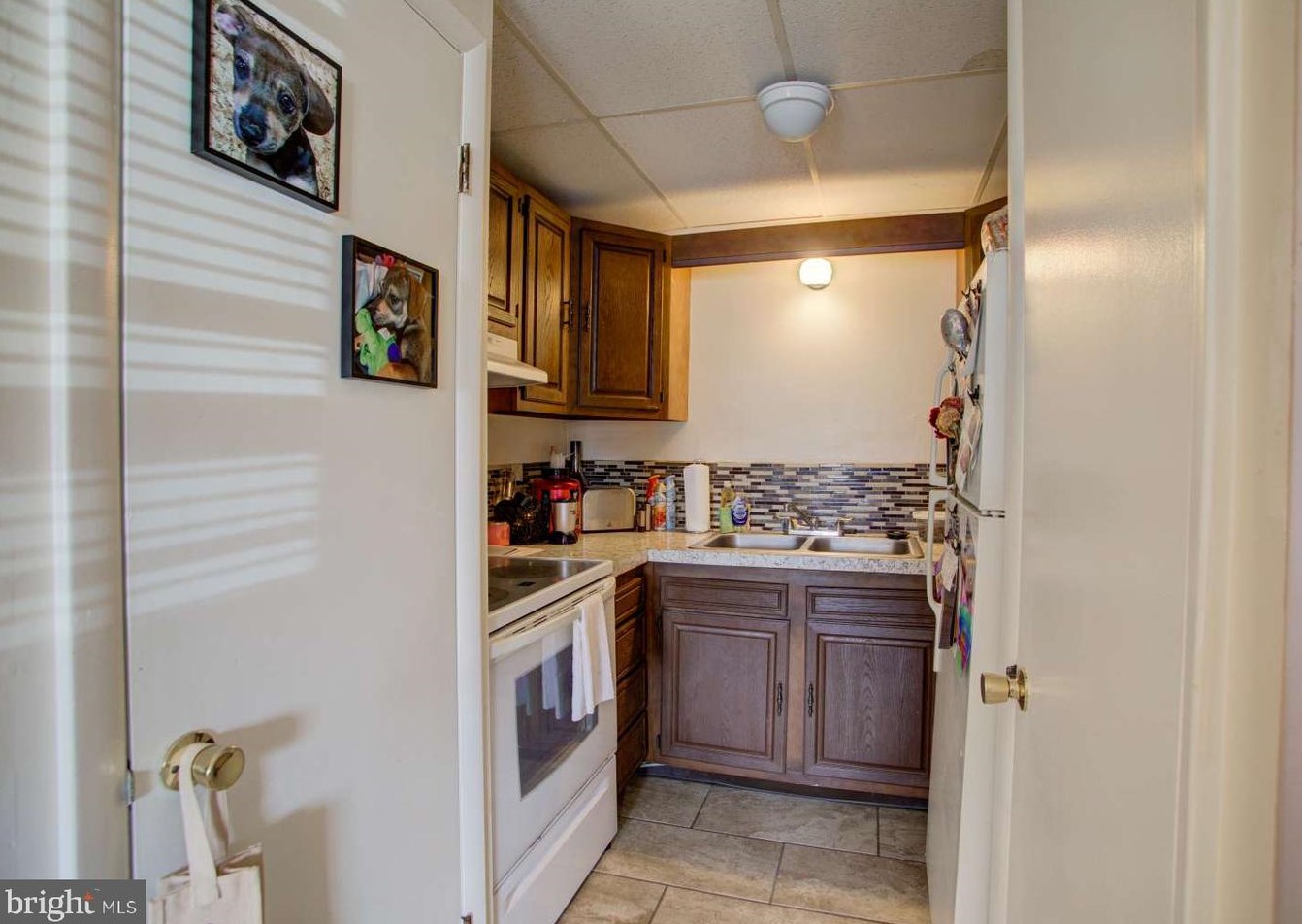 313 Delsea Dr, Aura NJ 08028-2620 exterior